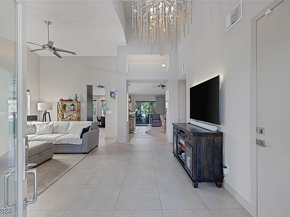 4th image of 5452 Royal Vista Ln