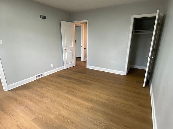 5th image of 1515 Franklin Park S #C11