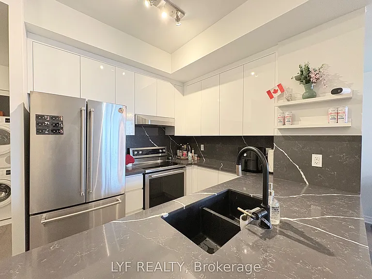 761 Bay St #3802 — Photo 15