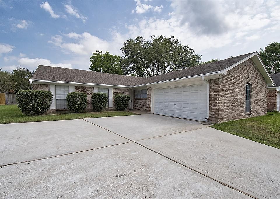 1st image of 15903 Parksley Dr