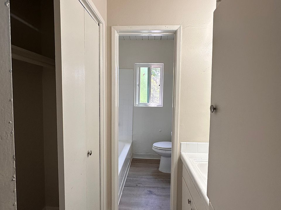 Unit 19 - Studio