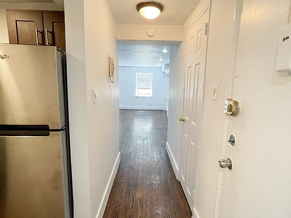 4th image of 430 E 83rd St #Gb2