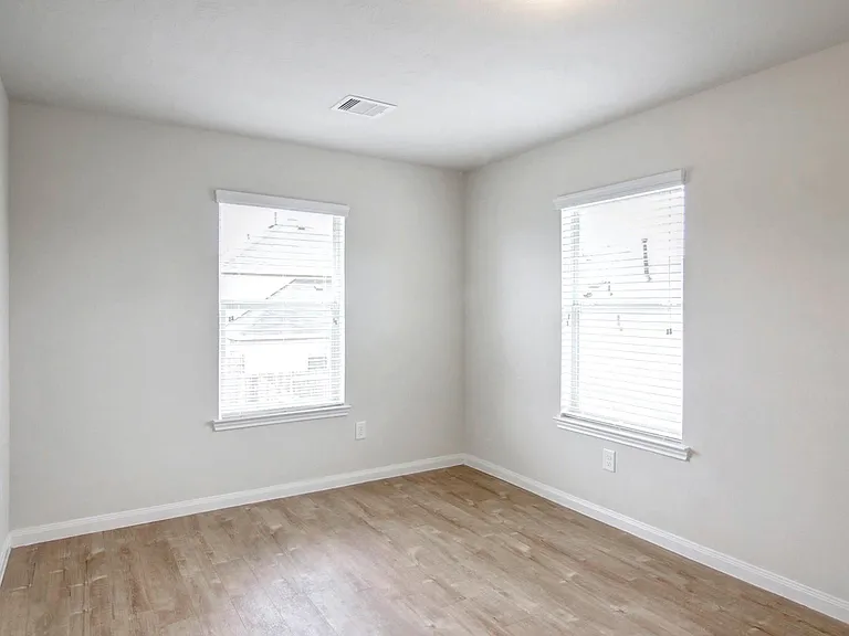 2427 Sailors Way — Photo 16