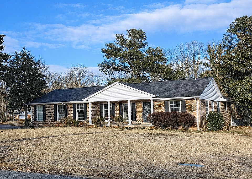 1st image of 214 Roxie Dr