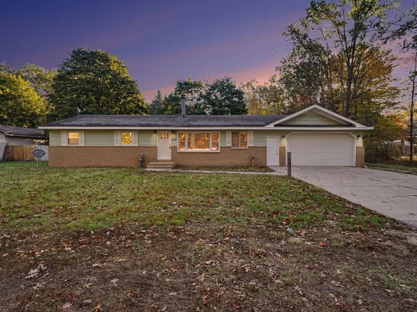 2150 S Maple Island Rd, Muskegon, MI 49442