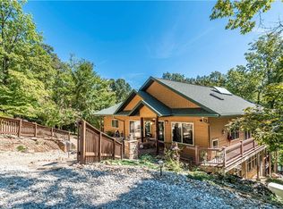 366 Lakeside Rd, Eureka Springs, AR 72631