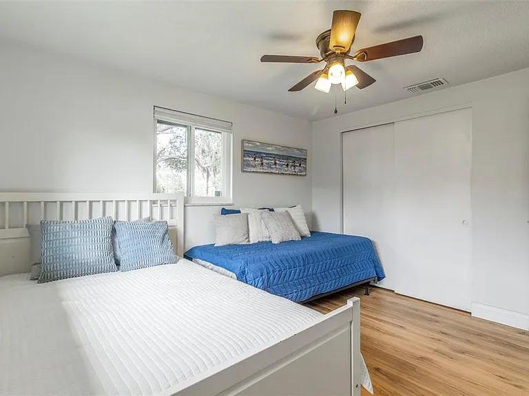 2586 Auburn Blvd — Photo 22