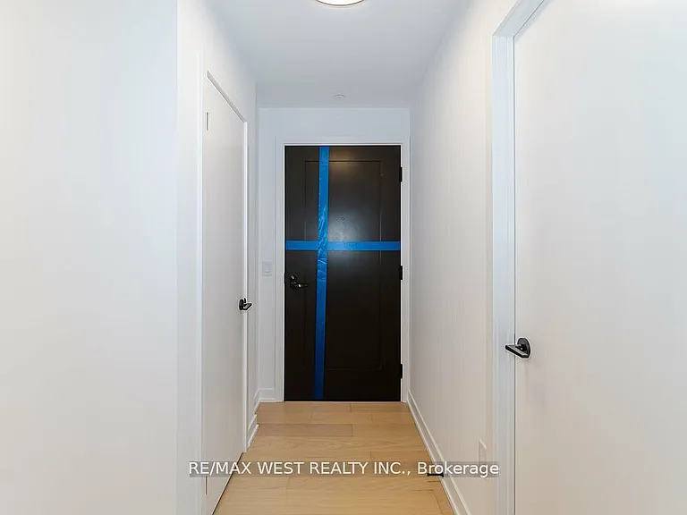 123 Portland St #403 — Photo 3