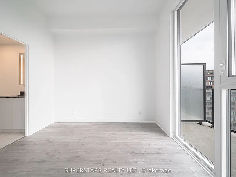 285 Dufferin St #1124 — Photo 12