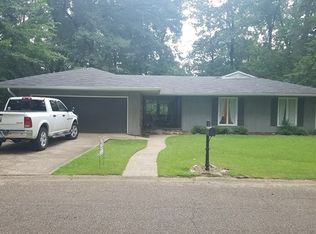 468 Robin Rd, Grenada, MS 38901
