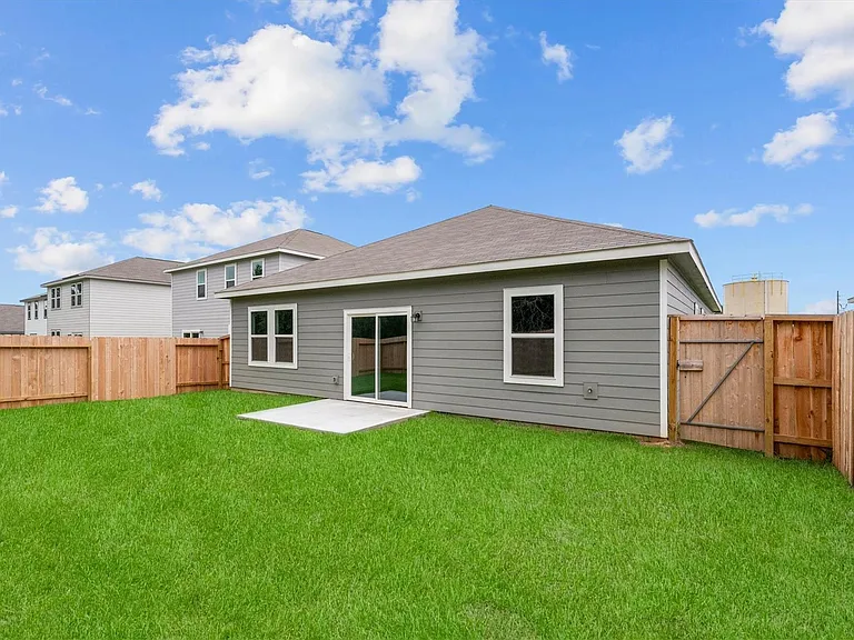 31139 Gayle Prairie Oaks St — Photo 32