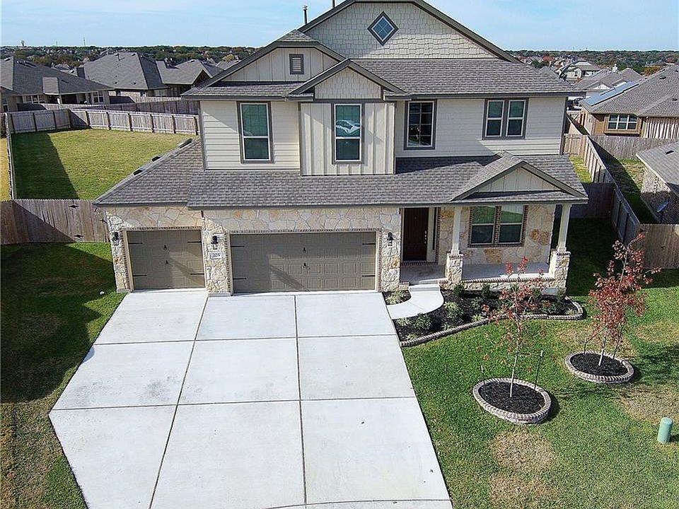 1st image of 105 Elm Green Cv