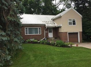 1122 6th St SW, Rochester, MN 55902