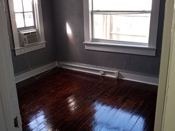 4th image of 314 Cottrill St #1