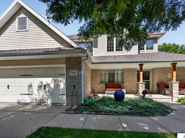 7137 Beaver Hollow Cir, Lincoln, NE 68516