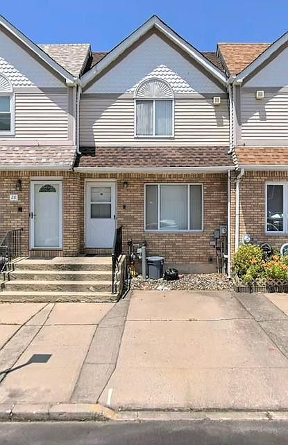 1st image of 26 Westport Ln