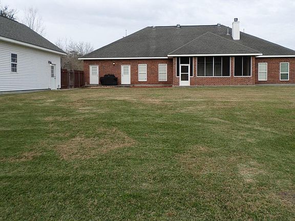 3rd image of 880 Jason Dr