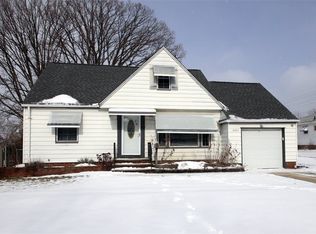 13364 Bellbrook Dr, Brookpark, OH 44142