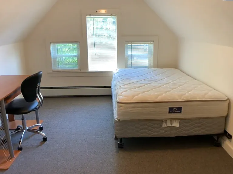 208 Williams St #3 — Photo 7