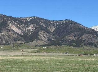 19 Pinky Winky Dr, Etna, WY 83118