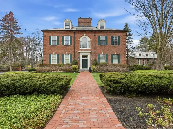 83 Church St APT 15, Winchester, MA 01890