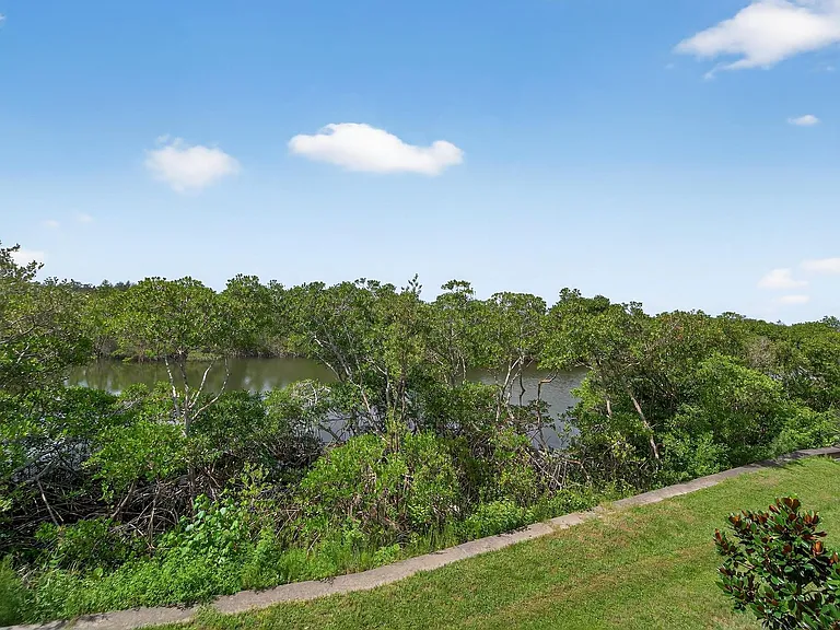 3266 Mangrove Point Dr — Photo 30