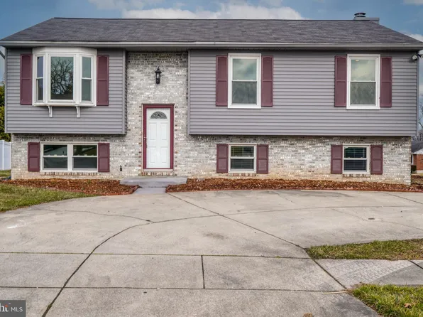 1 Randallfield Ct, Randallstown, MD 21133