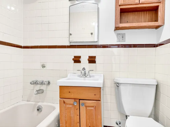 6015 Independence Avenue image 51 of 85