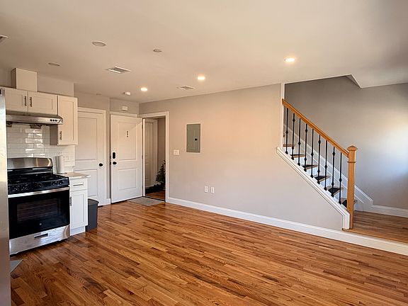 4th image of 19 Aultman Ave #1