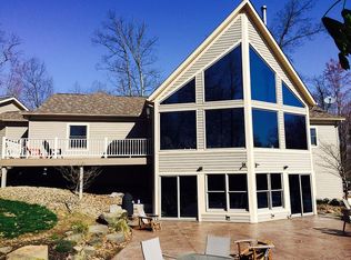 4015 Avalon Rd NW, Carrollton, OH 44615