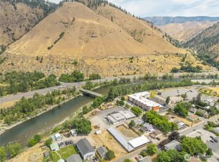 106 & 108 W Pleasant Ave, Cashmere, WA 98815