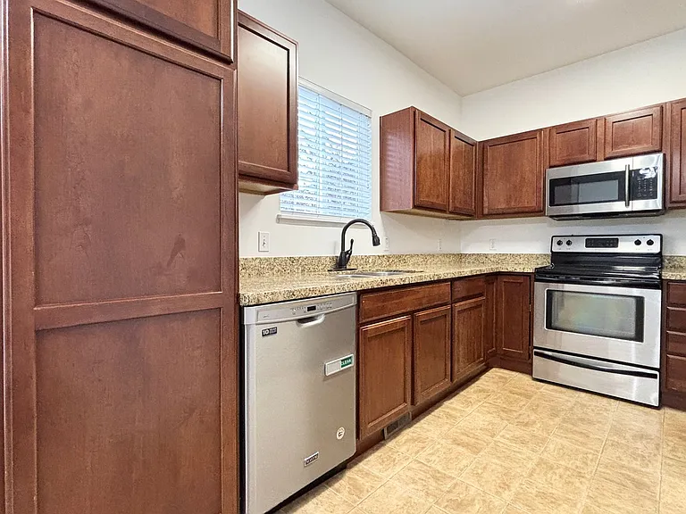13545 S Villa Rosa Way — Photo 5