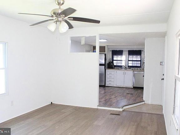 4th image of 1762 Crown Point Rd #2310B
