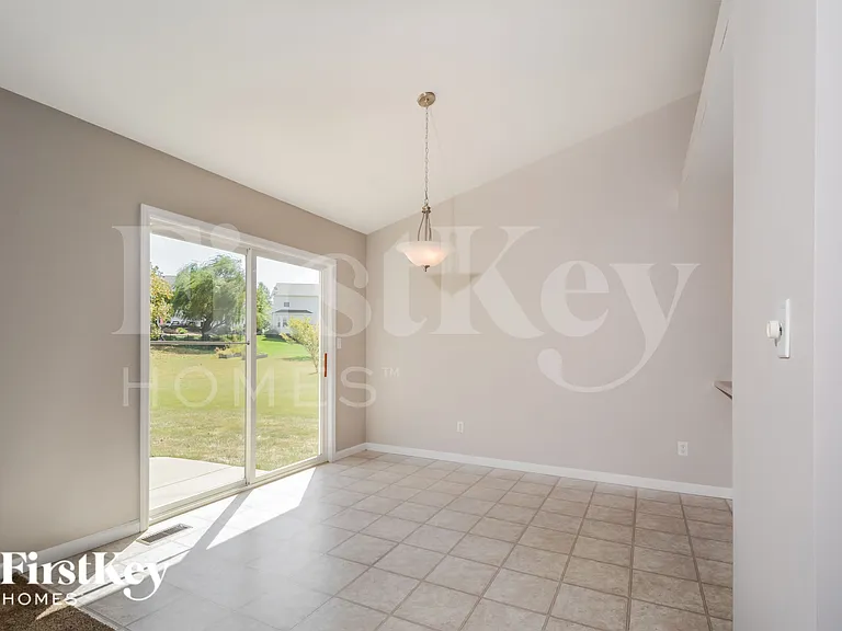 310 Rustic Oaks Dr — Photo 8