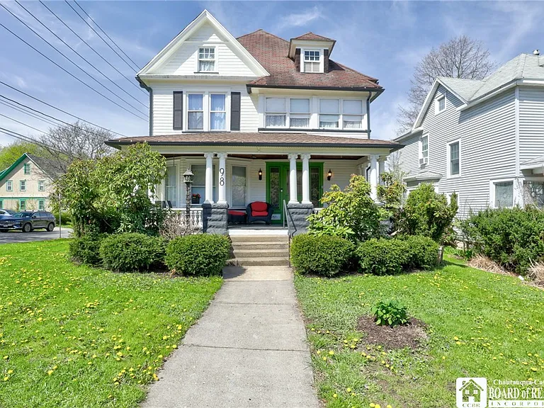 98 Forest Ave — Photo 38