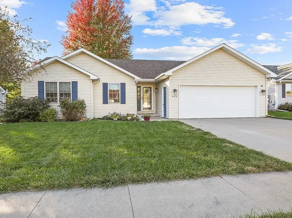 603 E 15th St, Pella, IA 50219