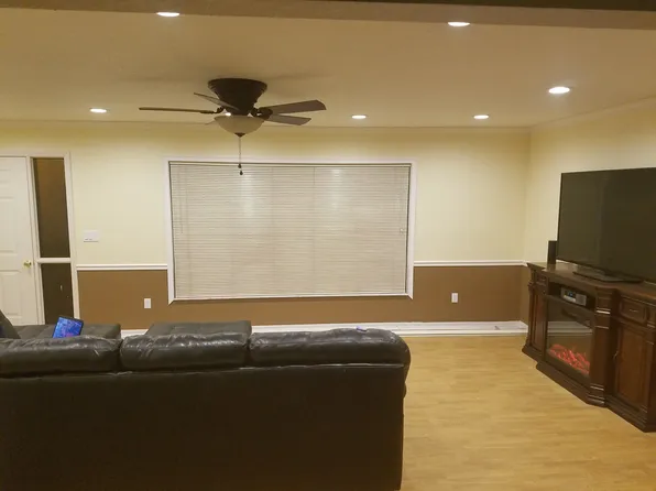 2314 E 11th St, Des Moines, IA 50316