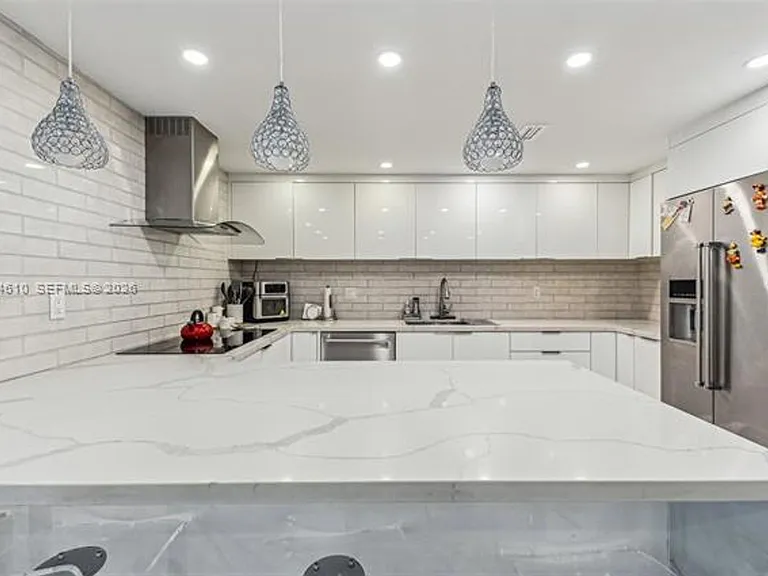 121 Crandon Blvd #251 — Photo 11