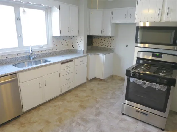 40 Sterling St, Somerville, MA