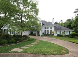 1146 Greenbriar Trl, Holly Lake Ranch, TX 75765
