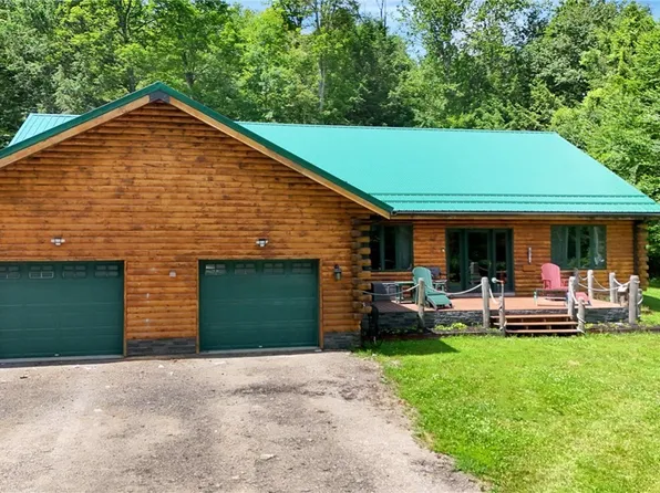9885 Seymour St, Houghton, NY 14744