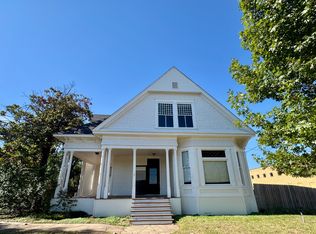 326 N 14th St #A, Waco, TX 76701