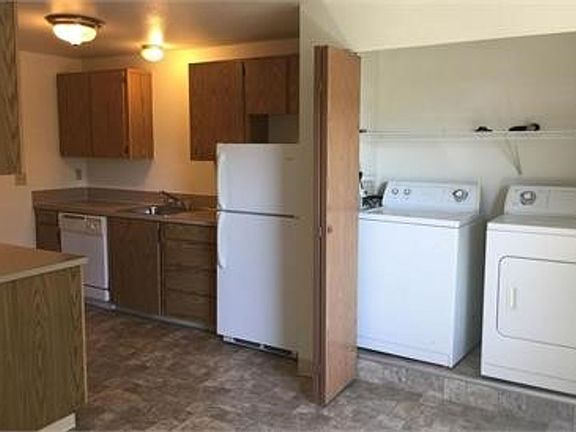 4th image of 9415 W Thurman Dr APT 8