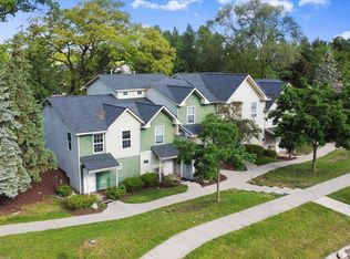 2951 Vineland Ave SE, Grand Rapids, MI 49508