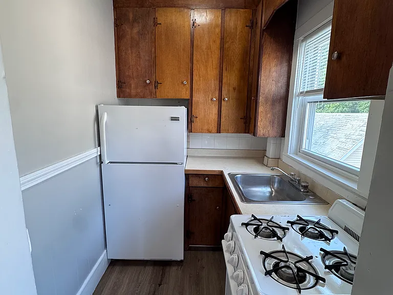 285 W Elm St #3 — Photo 12