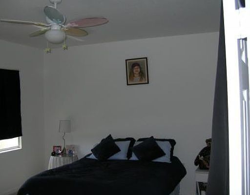 4th image of 2535 Langrove Ln SW