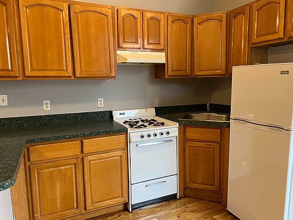 2nd image of 2171 3rd Ave APT 4B