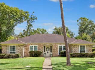 10907 Overbrook Ln, Houston, TX 77042