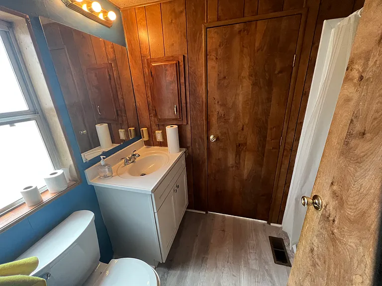 203 Shoshone Ln — Photo 5