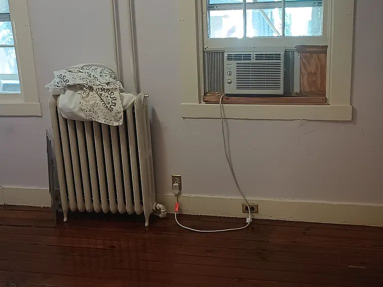 167 Green St #2 — Photo 4